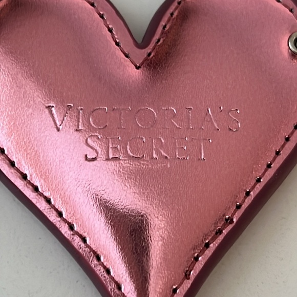 💕Cute Victoria's Secret Pink💕Charm. - Picture 4 of 16